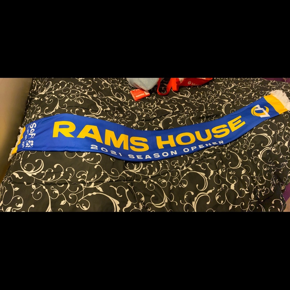 2021 Rams season opener scarf
